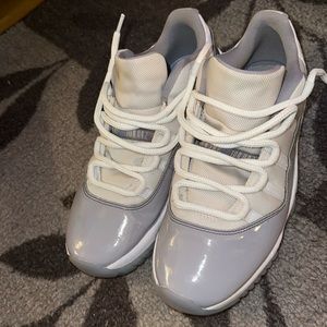 AIR JORDAN 11 RETRO LOW 'CEMENT GREY'
